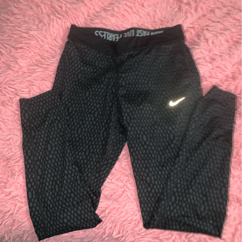 nike dri-fit  leggings